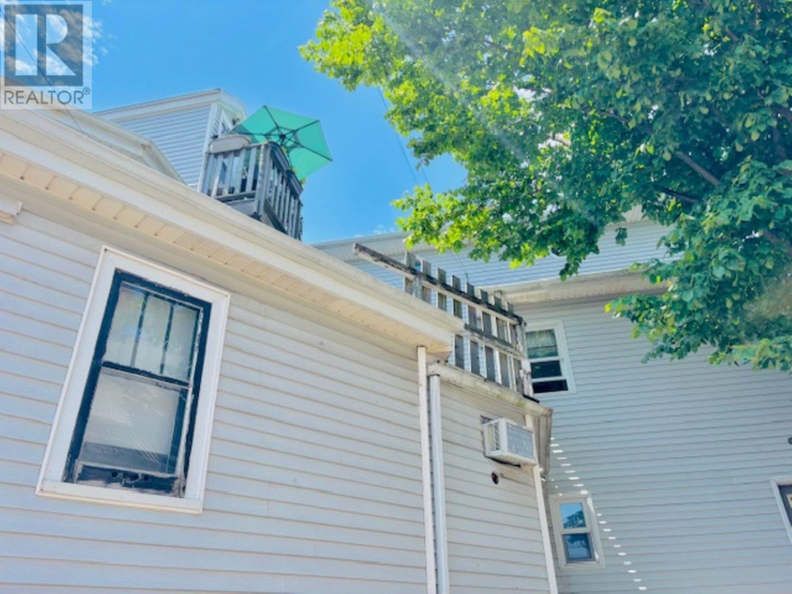 Photo 4 of 2 8 10 Longworth Avenue, Charlottetown PE
