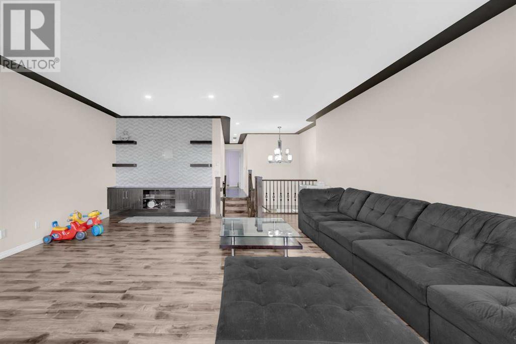 Single Family House for Sale in  Covemeadow Court NE Coventry Hills Calgary 