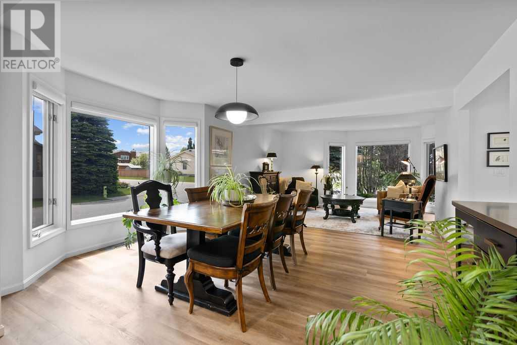 Single Family House for Sale in  Woodbriar Circle SW Woodbine Calgary 