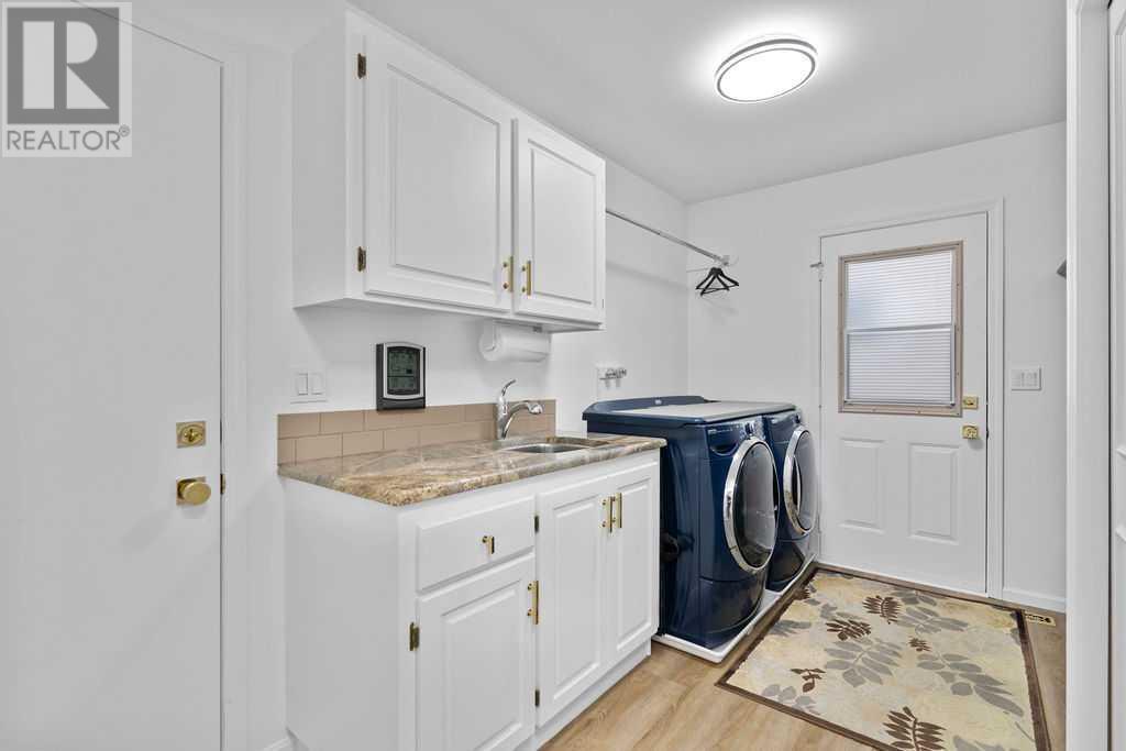 Single Family House for Sale in  Woodbriar Circle SW Woodbine Calgary 