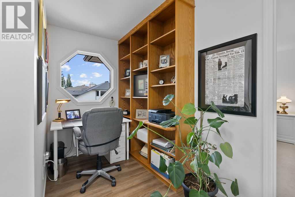 Single Family House for Sale in  Woodbriar Circle SW Woodbine Calgary 