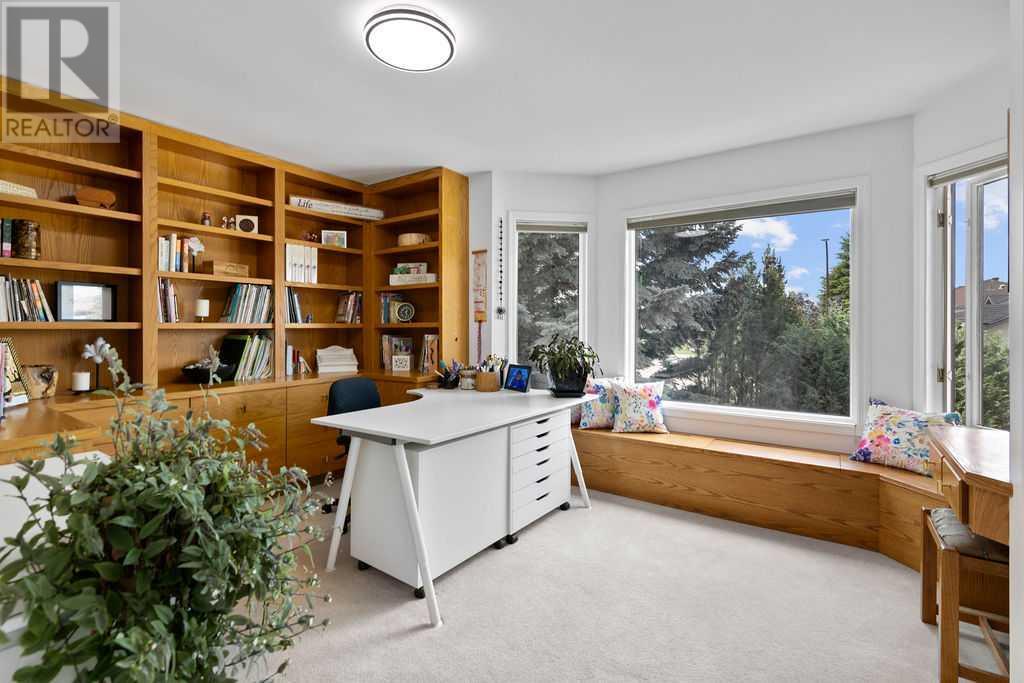 Single Family House for Sale in  Woodbriar Circle SW Woodbine Calgary 
