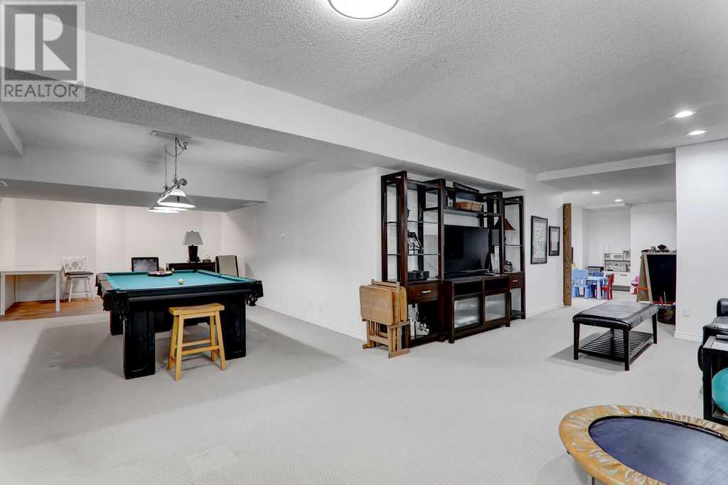 Single Family House for Sale in  Woodbriar Circle SW Woodbine Calgary 
