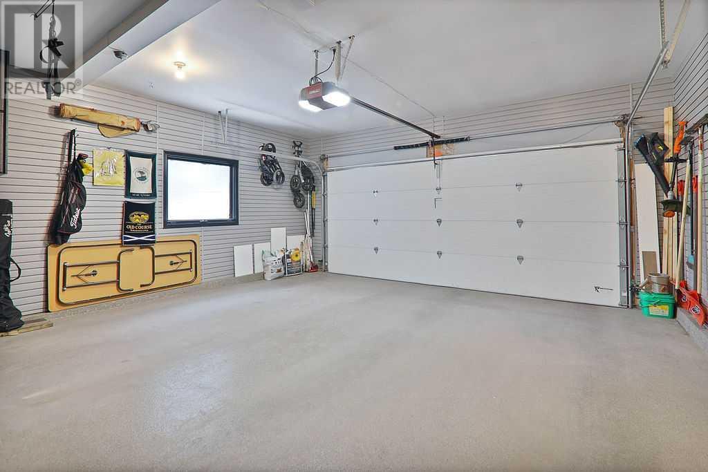 Single Family House for Sale in  Woodbriar Circle SW Woodbine Calgary 