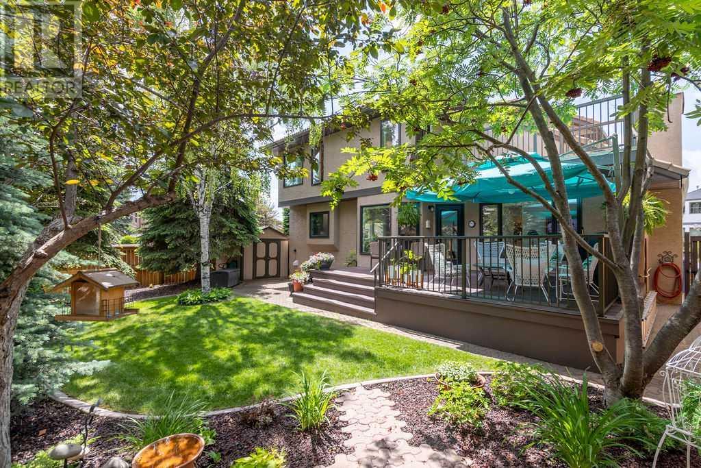 Single Family House for Sale in  Woodbriar Circle SW Woodbine Calgary 