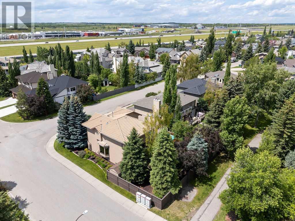 Single Family House for Sale in  Woodbriar Circle SW Woodbine Calgary 