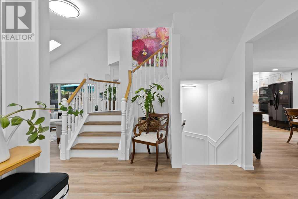 Single Family House for Sale in  Woodbriar Circle SW Woodbine Calgary 
