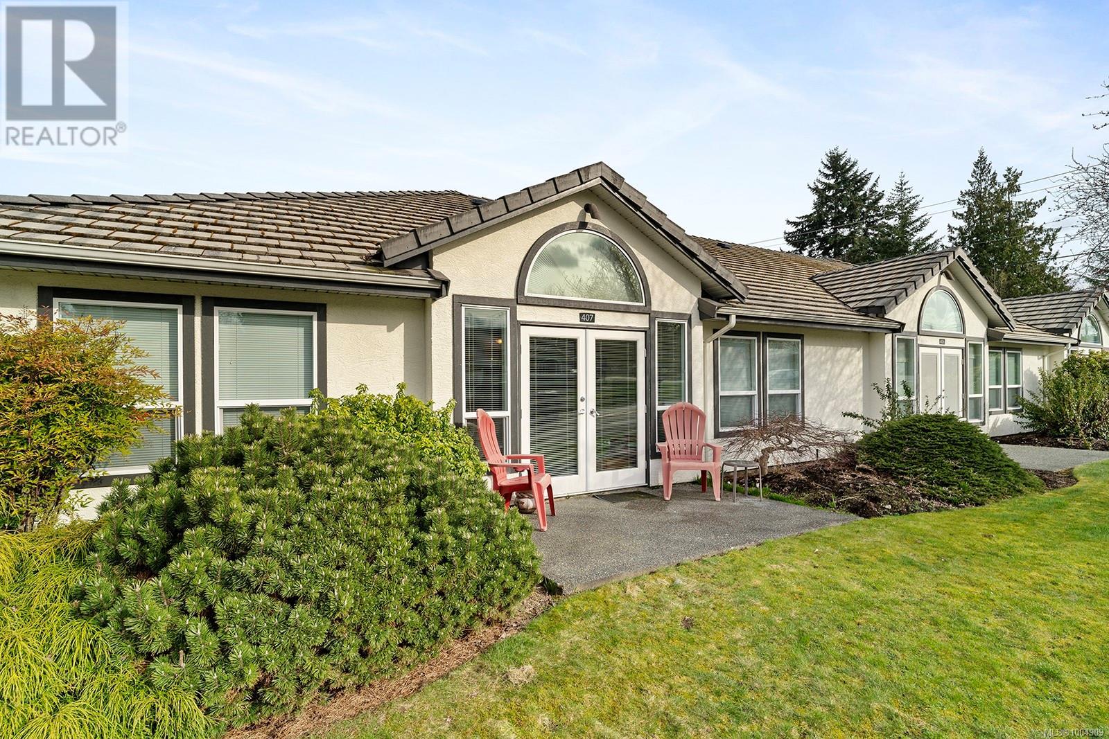 Photo 6 of 407 264 Mcvickers St, Parksville BC