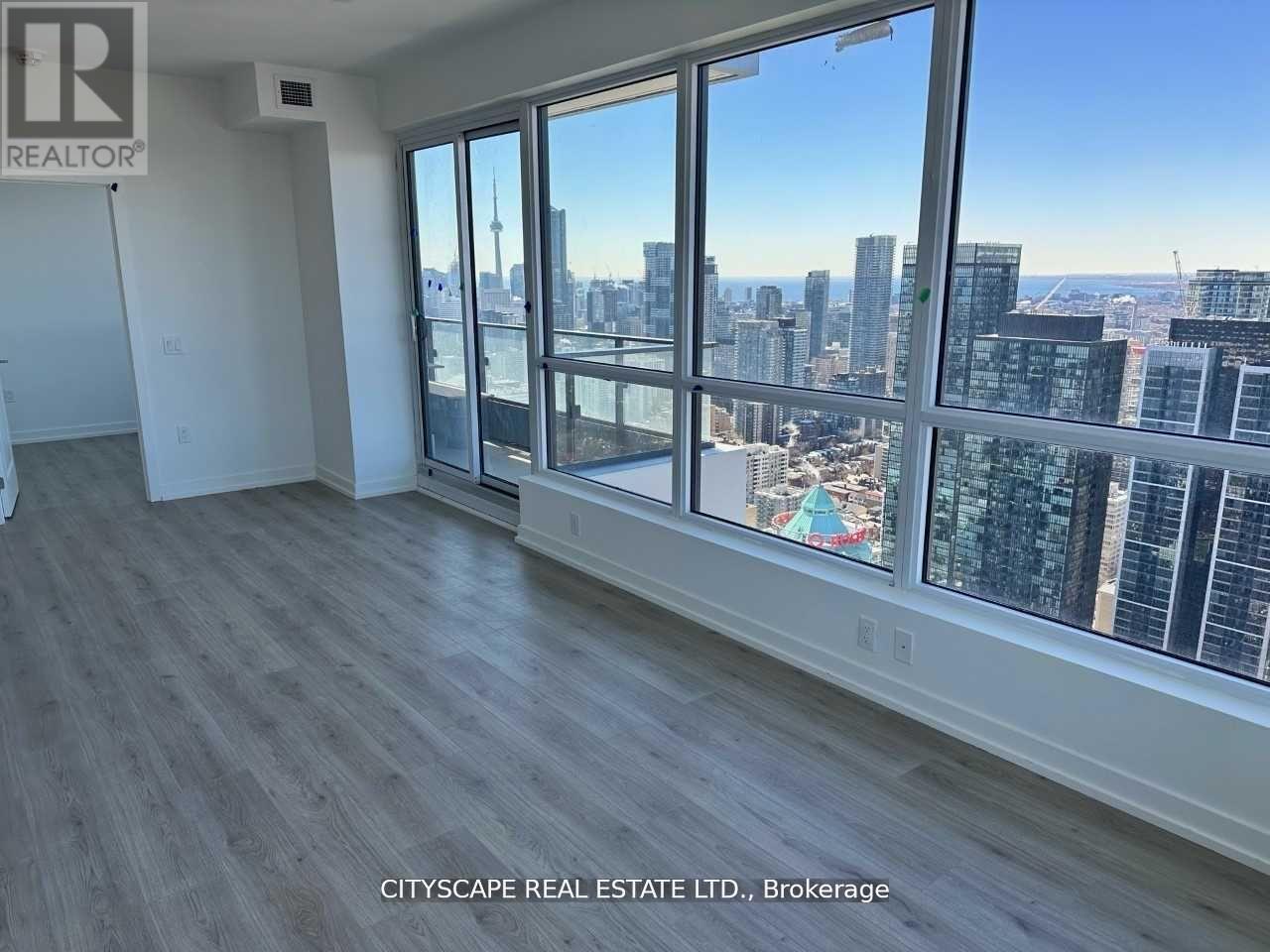 Photo 3 of 4904 395 Bloor Street E, Toronto ON