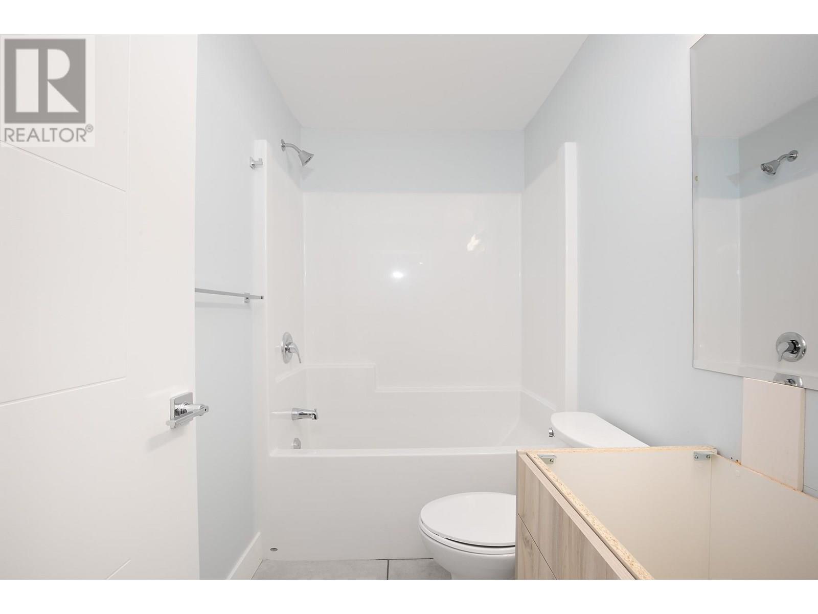 215 ROYAL Avenue Unit# 305, Kamloops