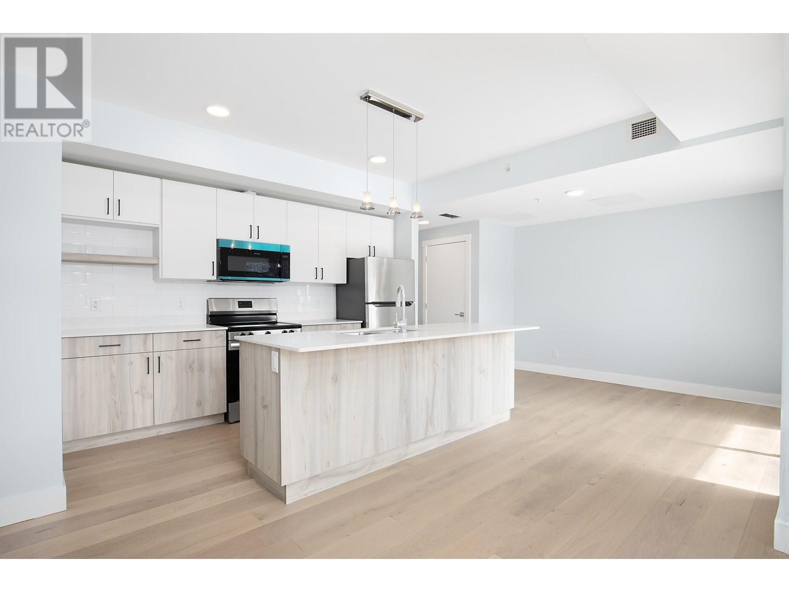 215 ROYAL Avenue Unit# 305, Kamloops