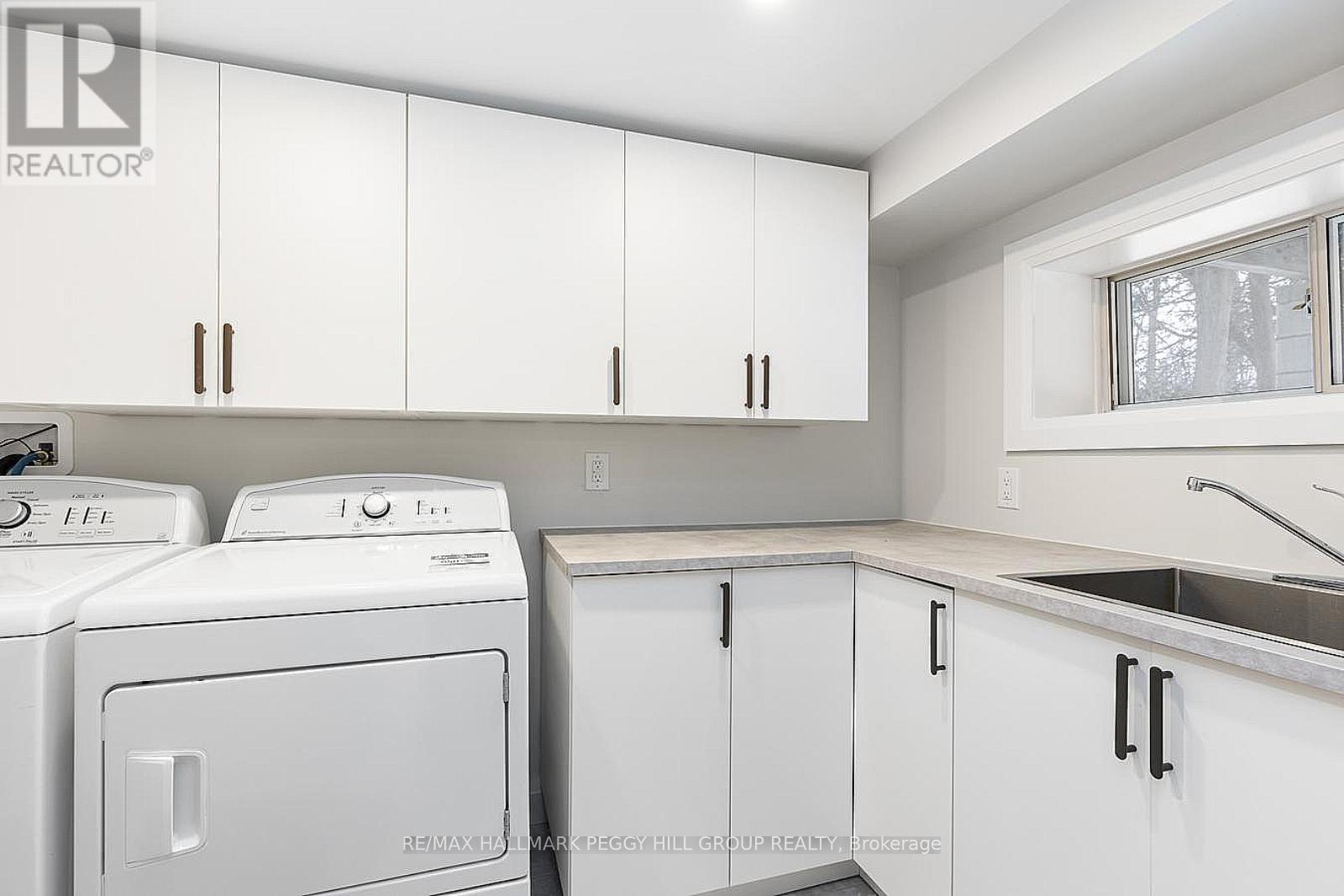 Photo 5 of 152 Owen Street, Barrie ON