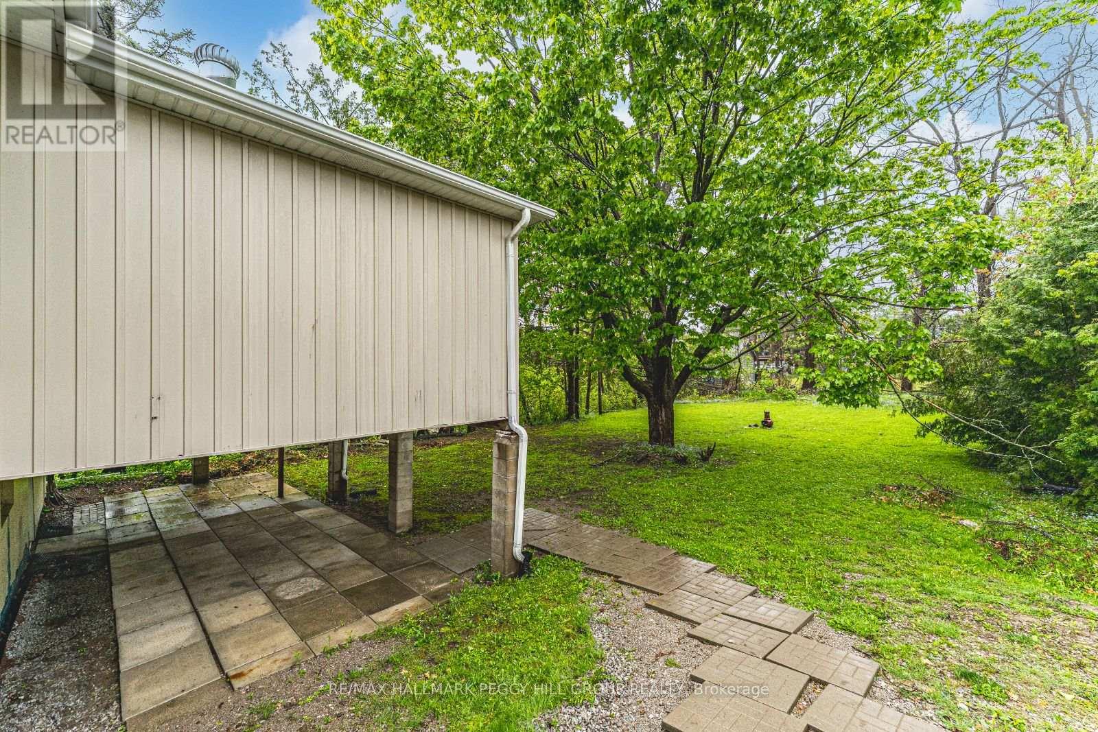 Photo 7 of 152 Owen Street, Barrie ON