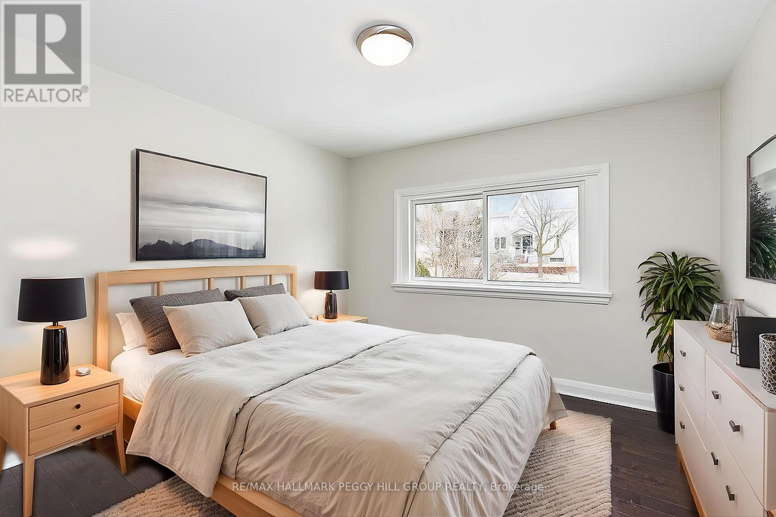 Photo 24 of 152 Owen Street, Barrie ON