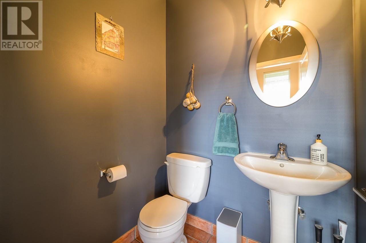 Photo 7 of 2365 Abbeyglen Way Unit 8, Kamloops BC