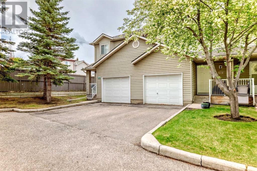 Single Family House for Sale in  Mt Aberdeen Manor SE McKenzie Lake Calgary 