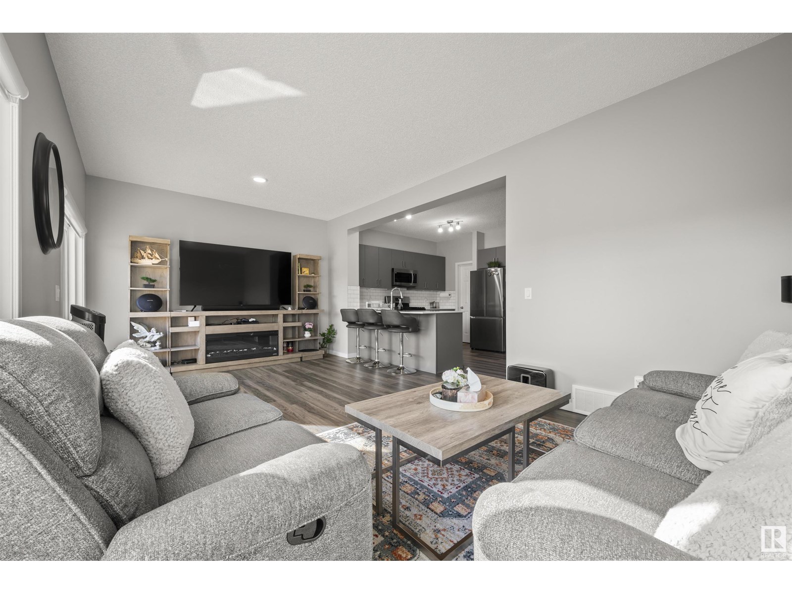 Photo 13 of 1745 Erker Wy Nw, Edmonton AB