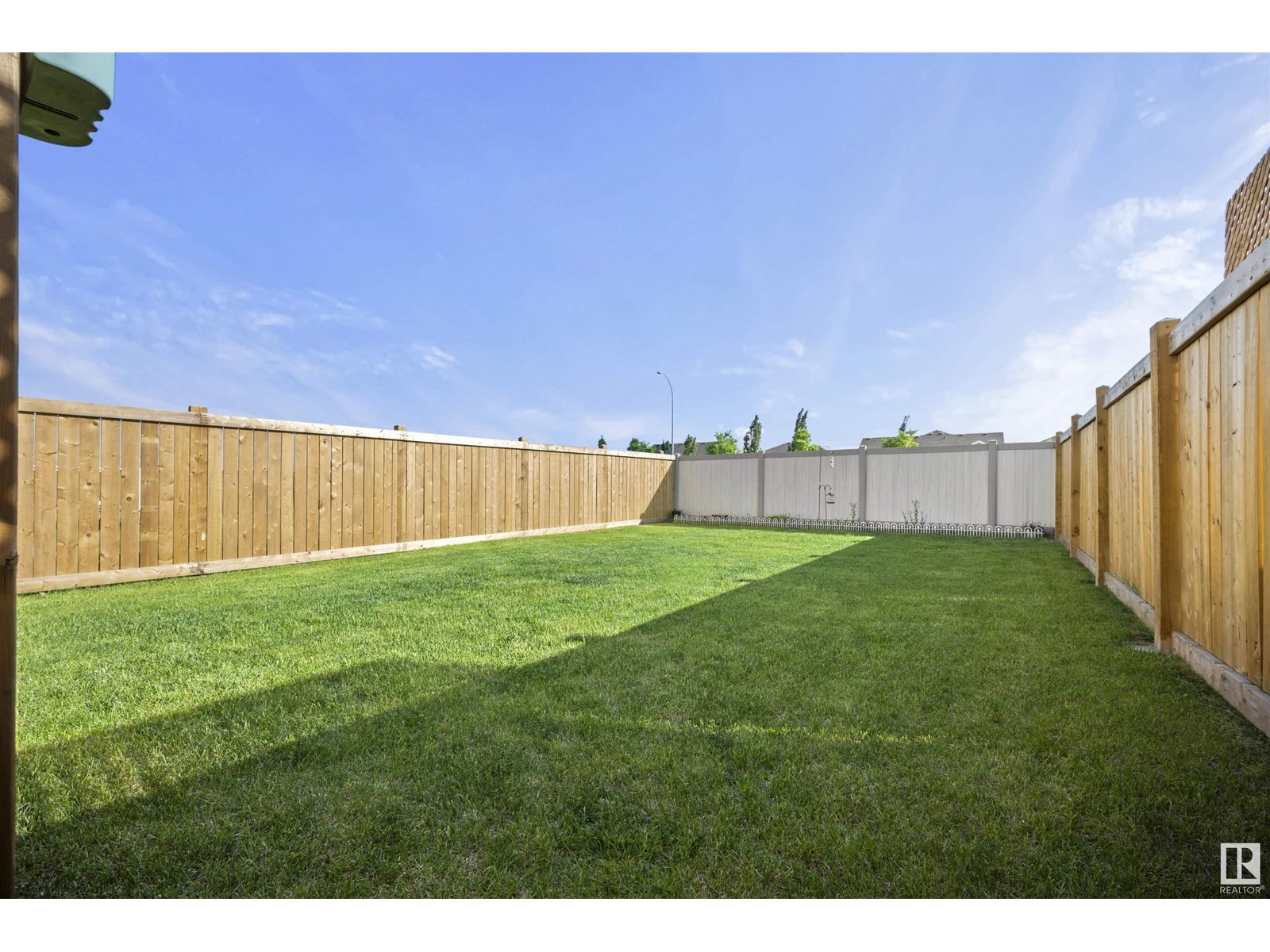 Photo 39 of 1745 Erker Wy Nw, Edmonton AB