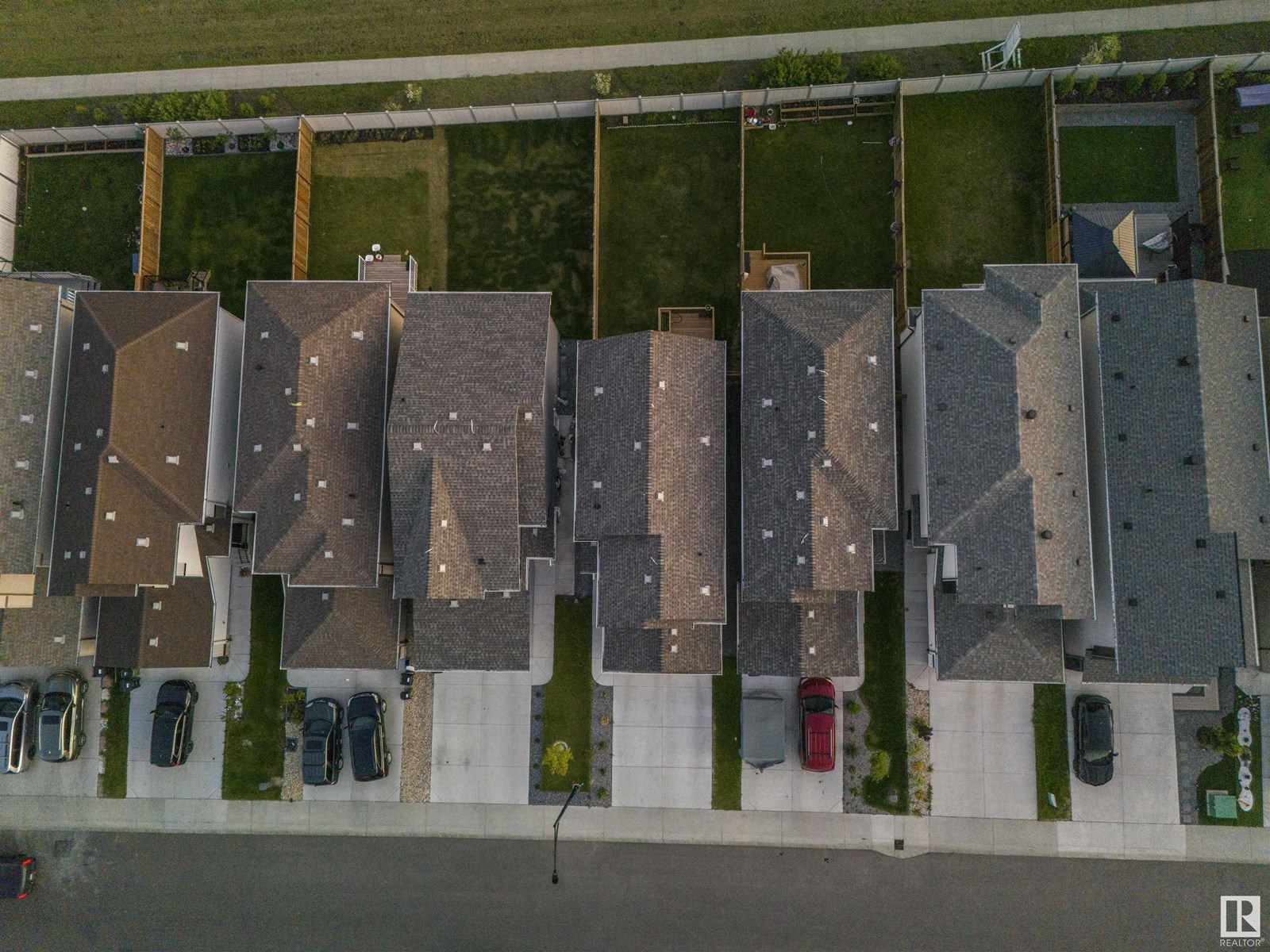 Photo 41 of 1745 Erker Wy Nw, Edmonton AB