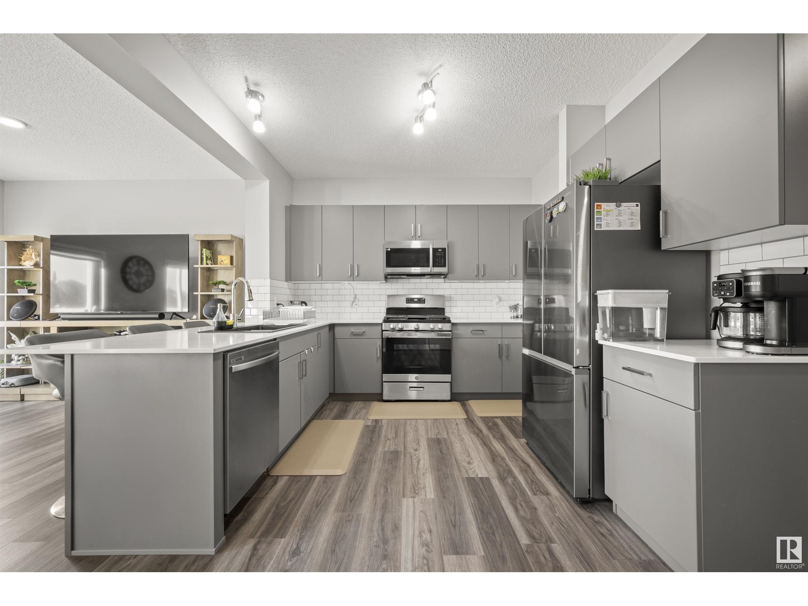 Photo 9 of 1745 Erker Wy Nw, Edmonton AB