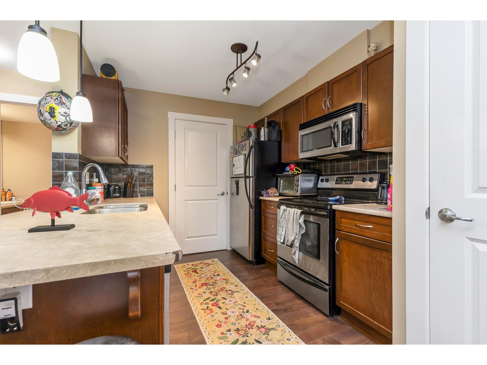 Photo 4 of 104 2038 Sandalwood Crescent, Abbotsford BC