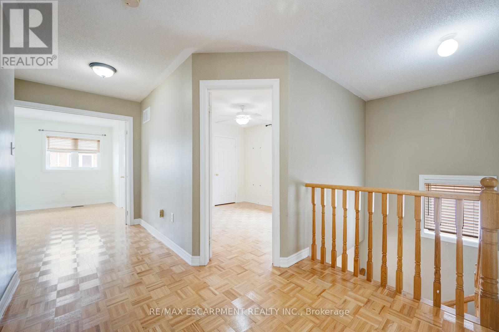 Photo 25 of 27 Putnam Drive, Brampton ON
