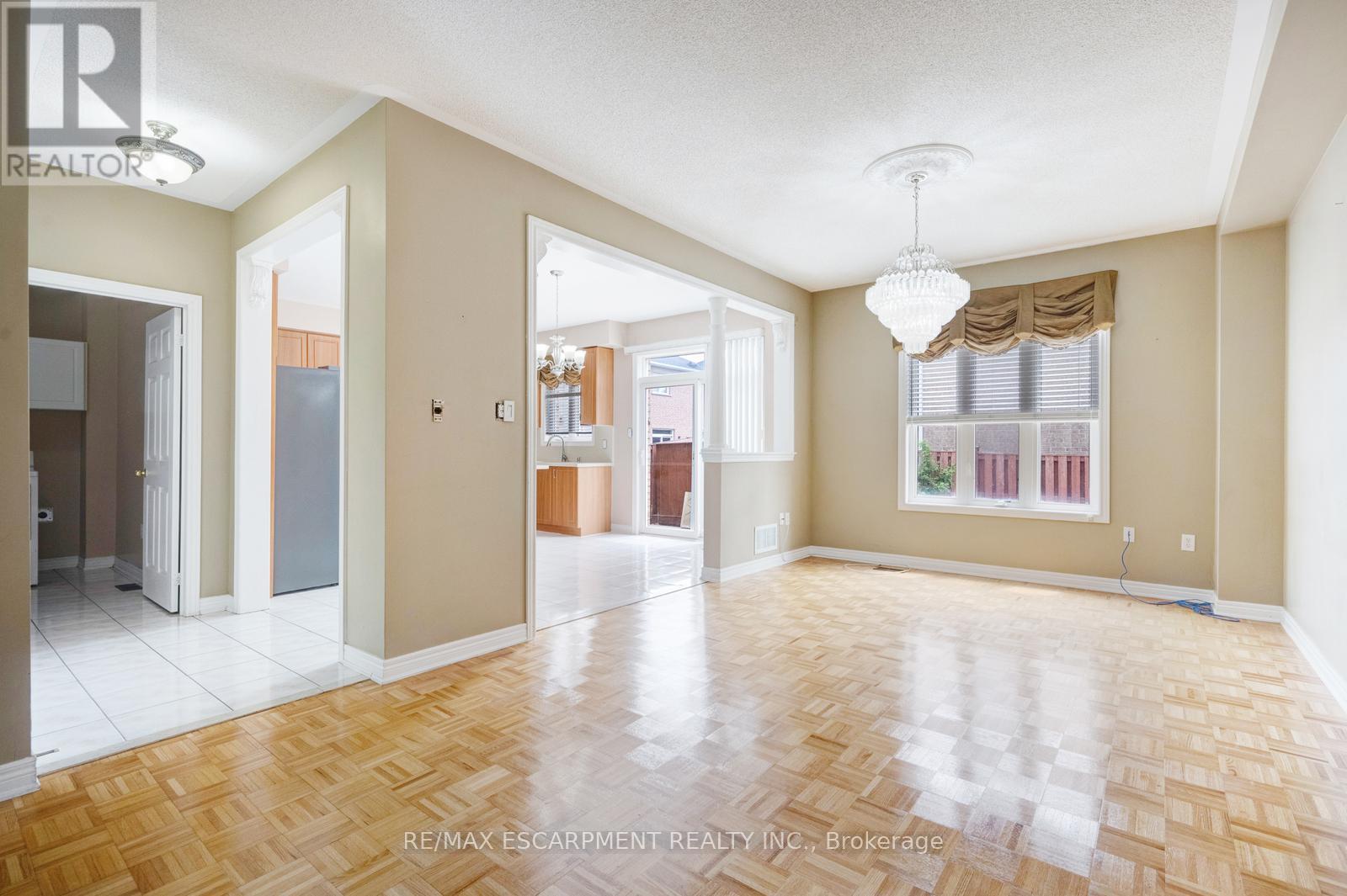 Photo 1 of 27 Putnam Drive, Brampton ON