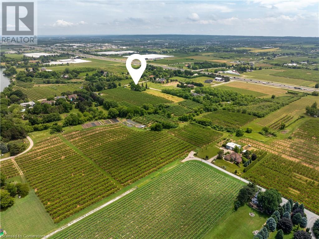 Photo 8 of 4864 Mountainview Road N, Beamsville ON