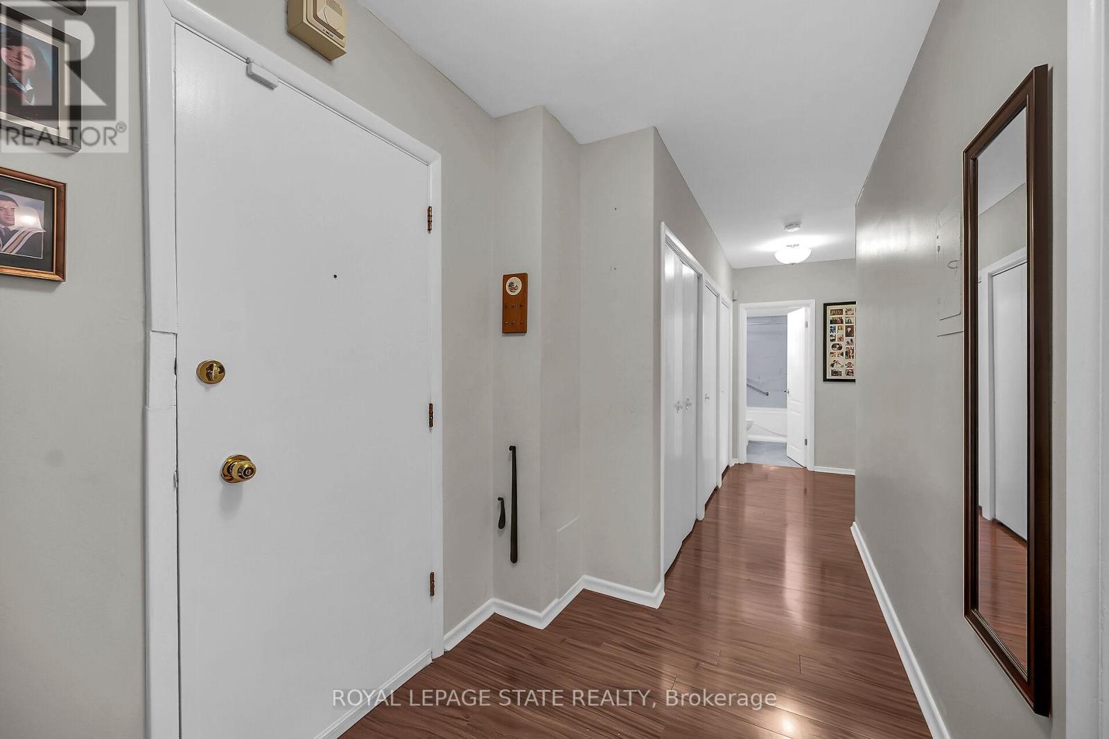 Photo 14 of 208 11 Woodman Drive S, Hamilton ON