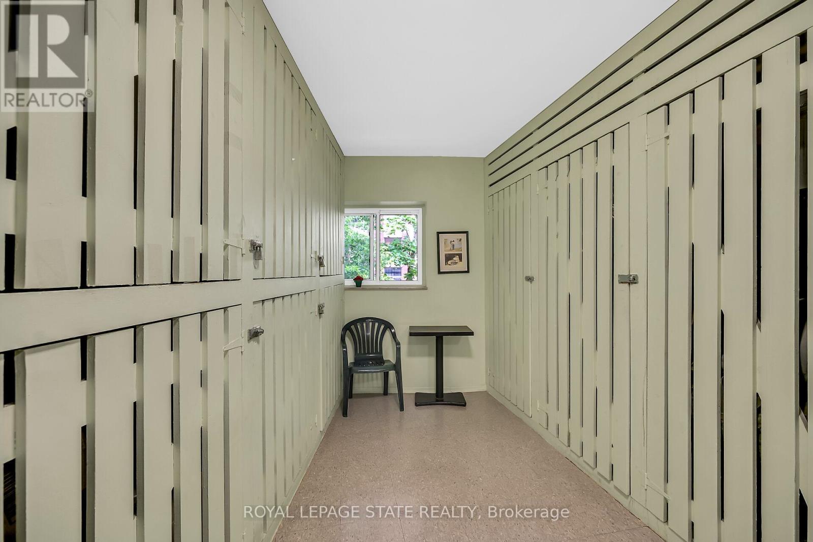 Photo 27 of 208 11 Woodman Drive S, Hamilton ON