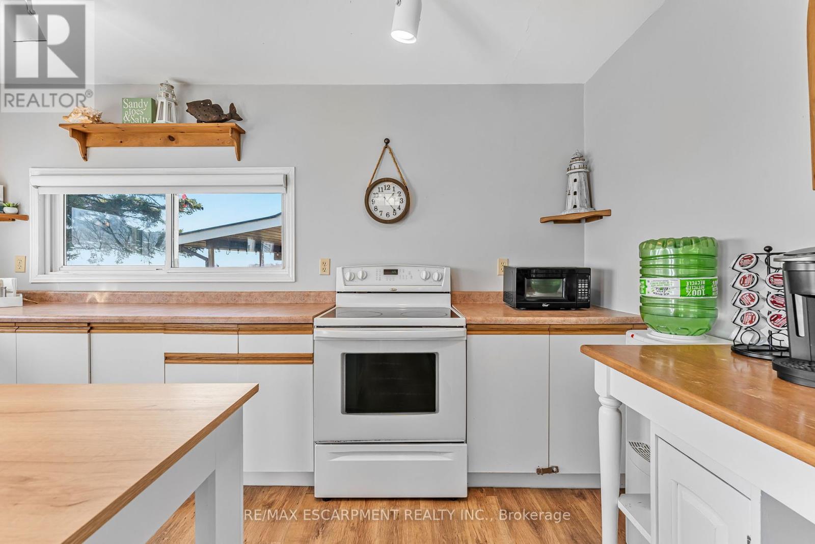 Photo 15 of 793 Lakeshore Road, Haldimand ON
