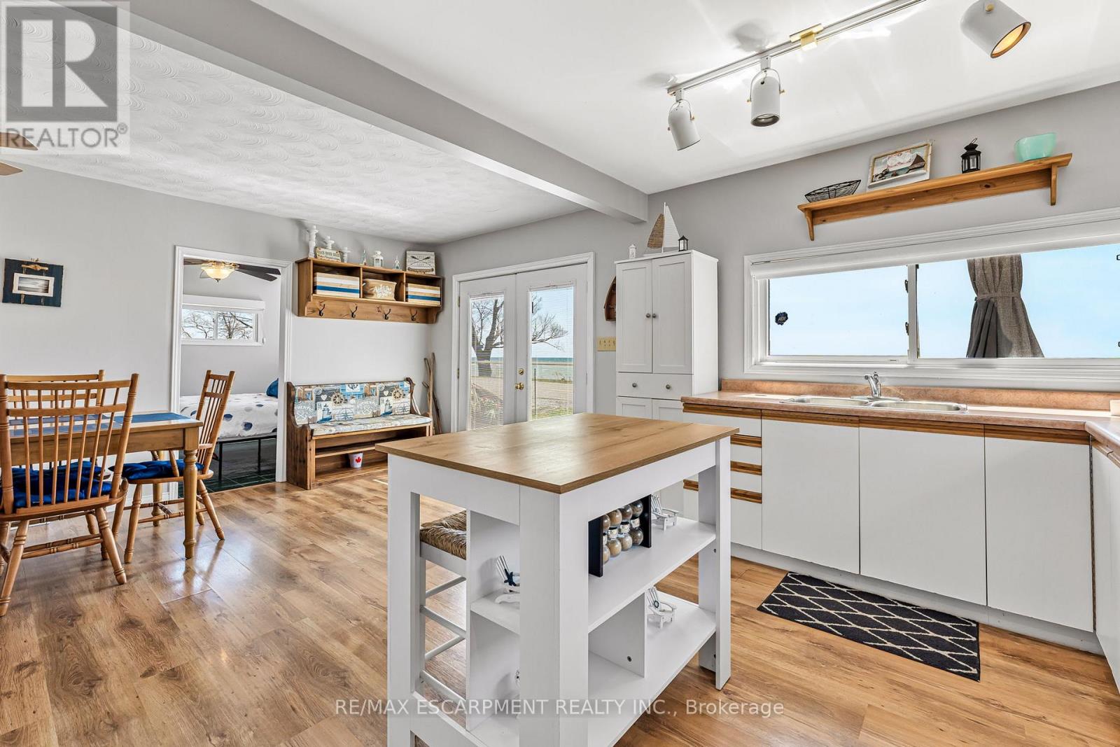 Photo 17 of 793 Lakeshore Road, Haldimand ON