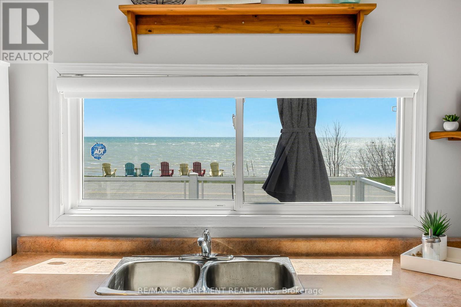 Photo 18 of 793 Lakeshore Road, Haldimand ON