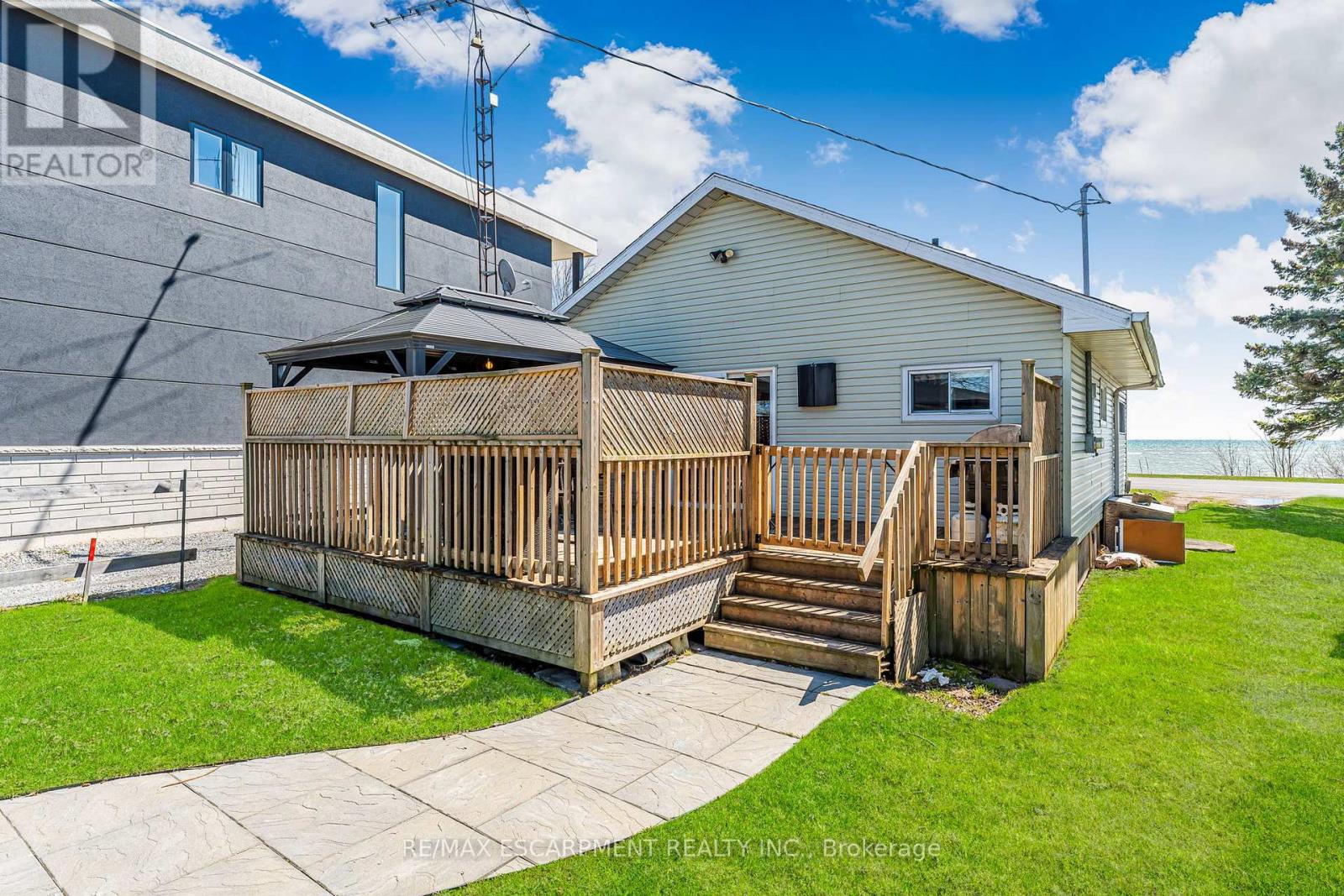 Photo 35 of 793 Lakeshore Road, Haldimand ON