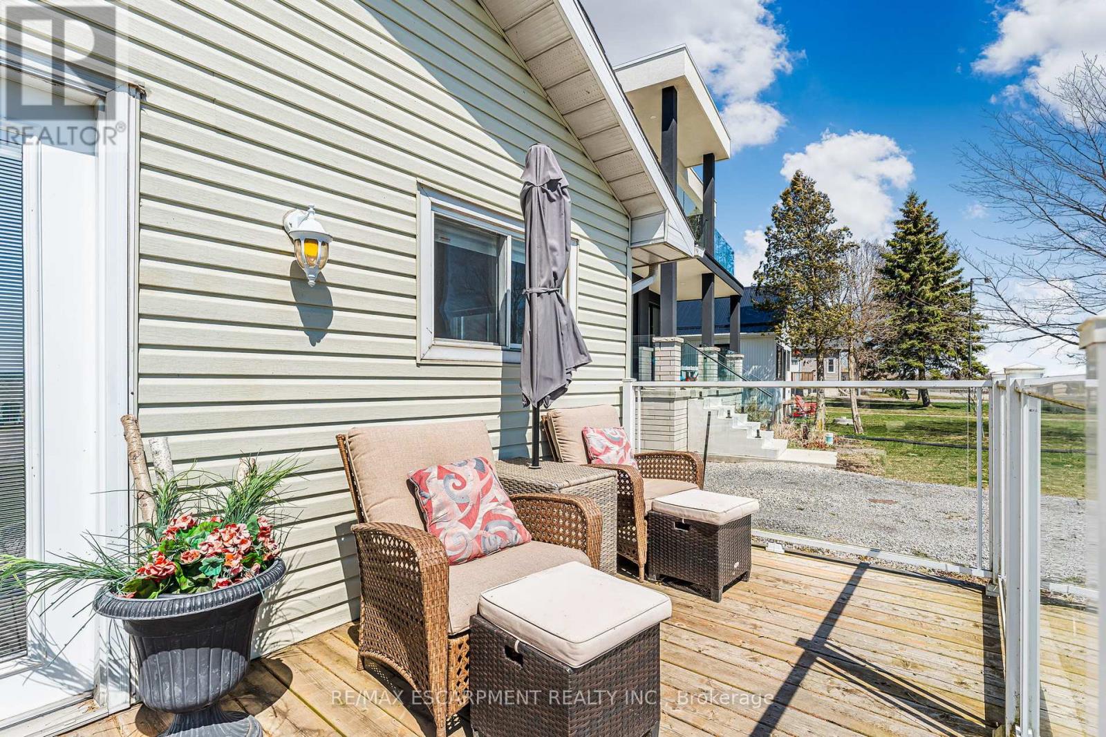 Photo 8 of 793 Lakeshore Road, Haldimand ON