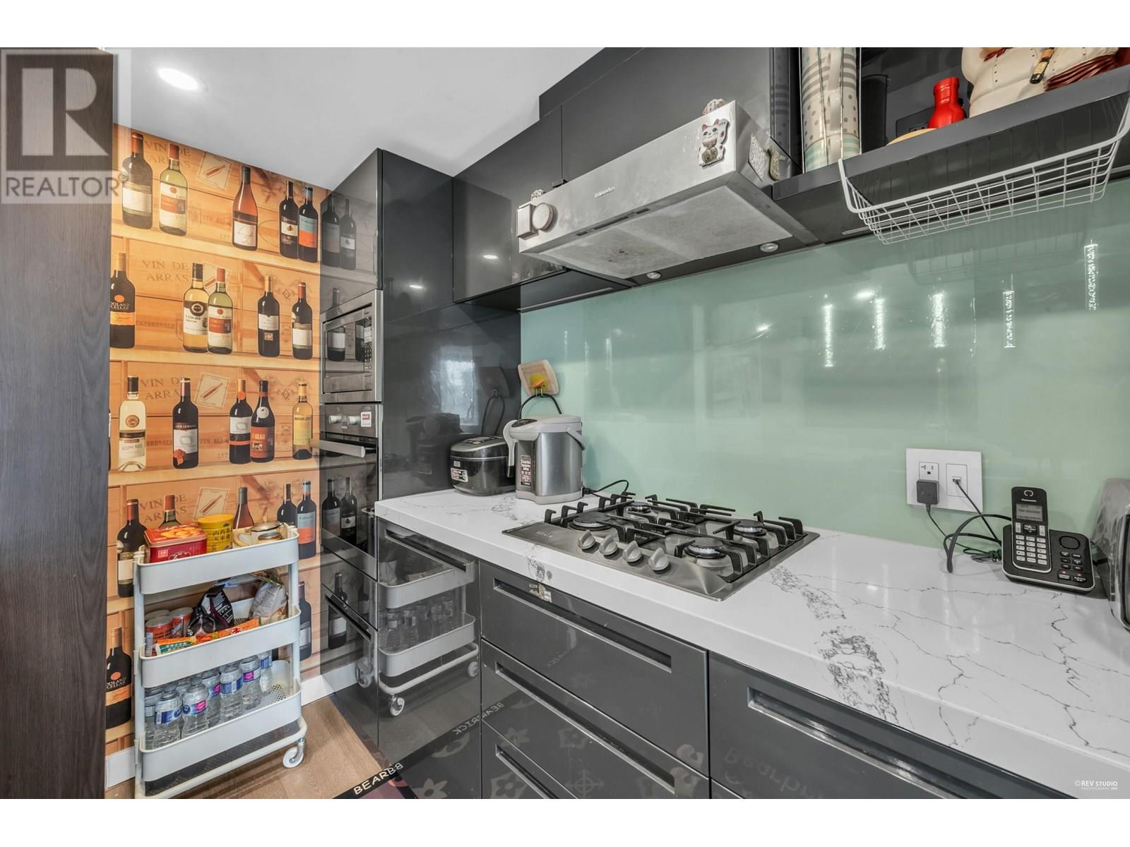 Photo 10 of 1709 777 Richards Street, Vancouver BC