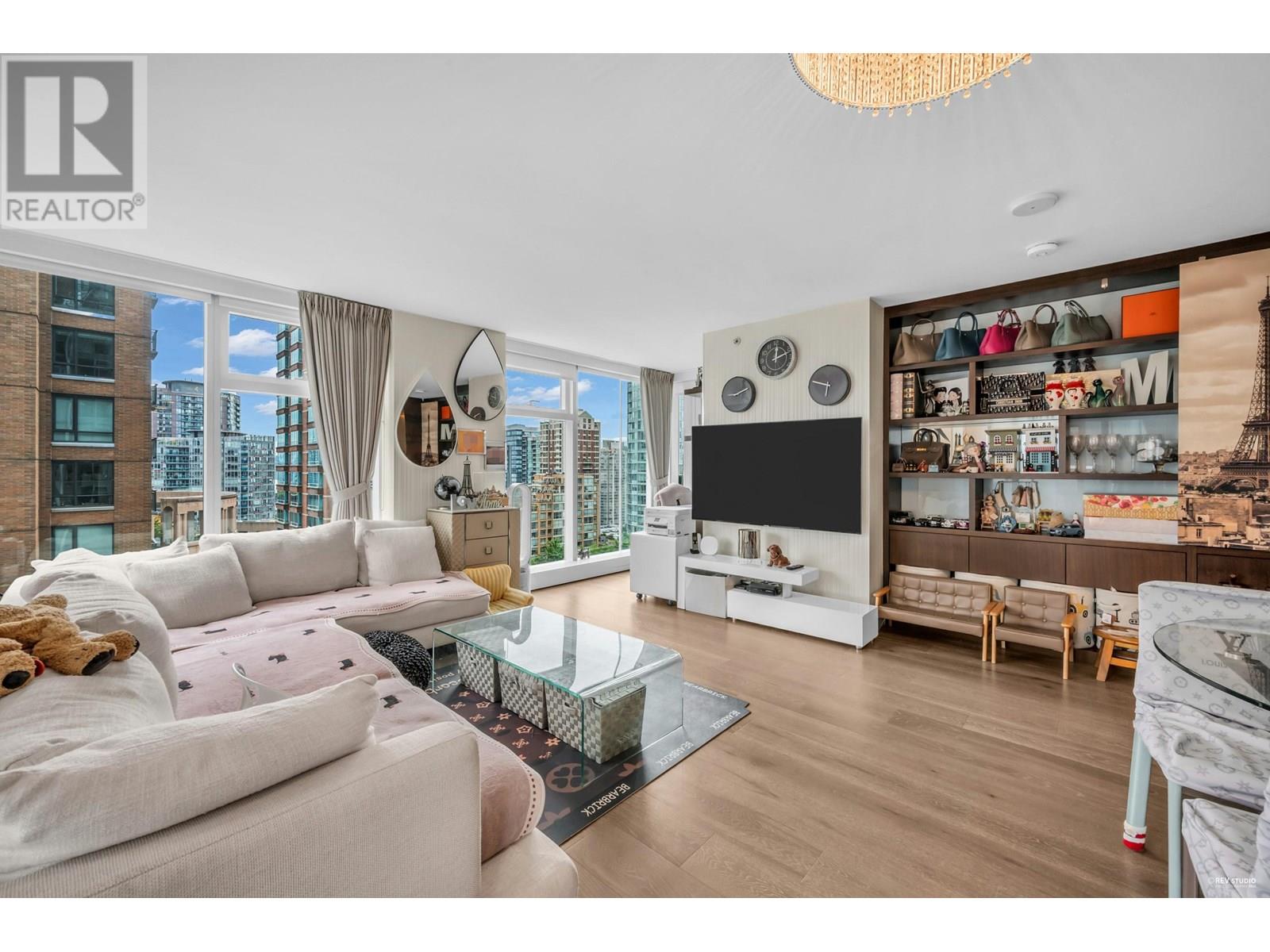 Photo 12 of 1709 777 Richards Street, Vancouver BC