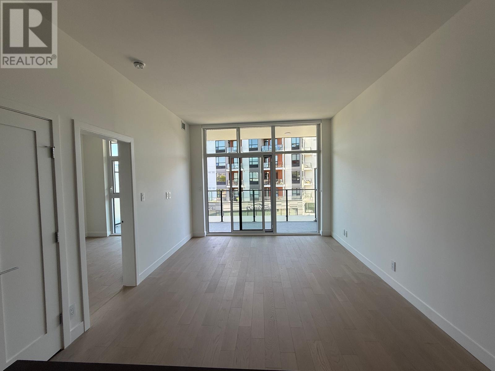 405 3409 Lakeshore Road, Kelowna