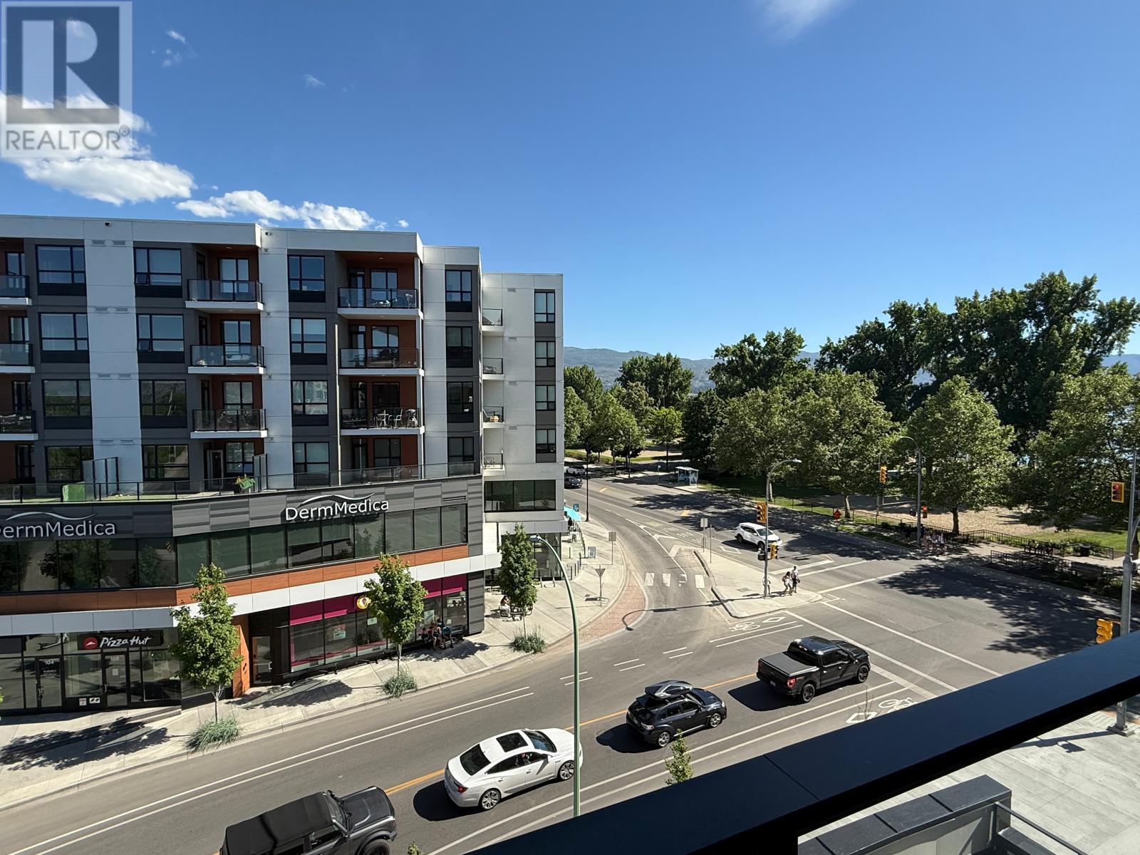 405 3409 Lakeshore Road, Kelowna