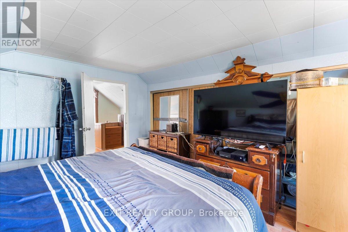 Photo 21 of 358 Riverside Parkway, Quinte West ON