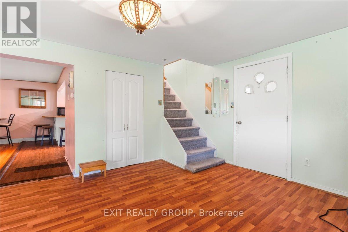 Photo 17 of 358 Riverside Parkway, Quinte West ON