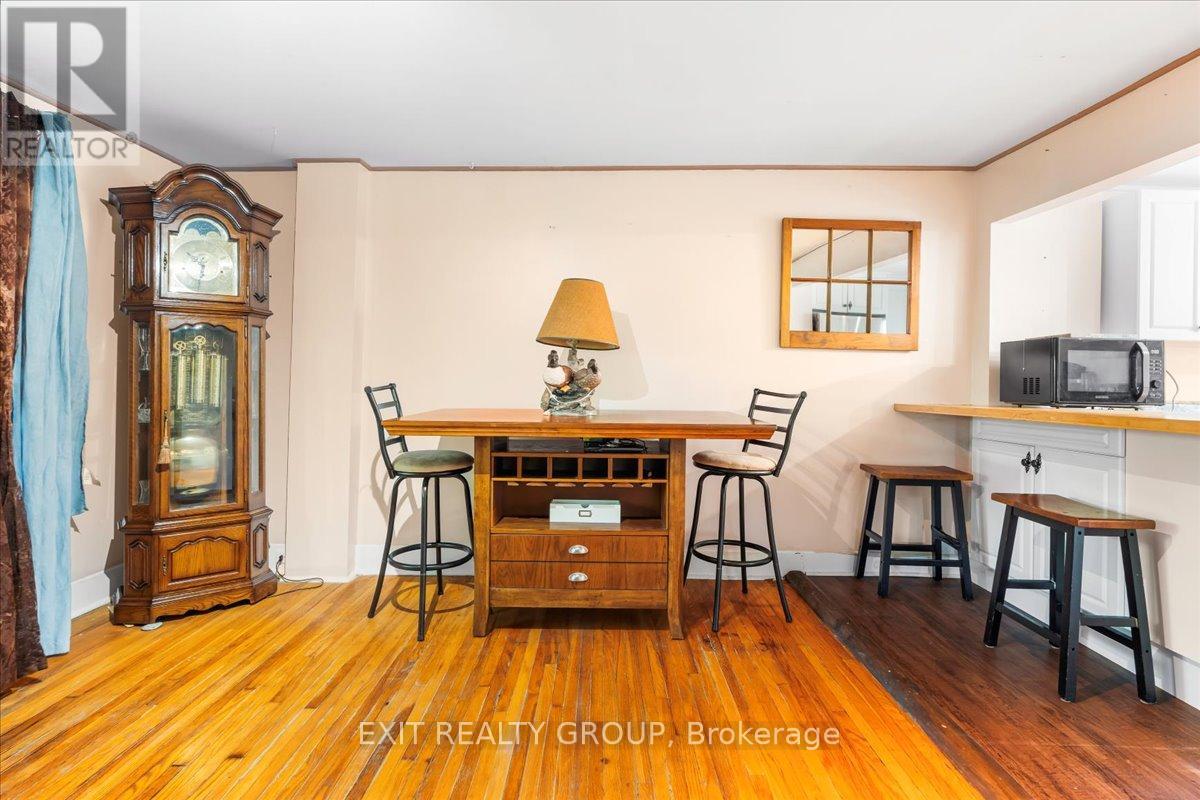 Photo 31 of 358 Riverside Parkway, Quinte West ON