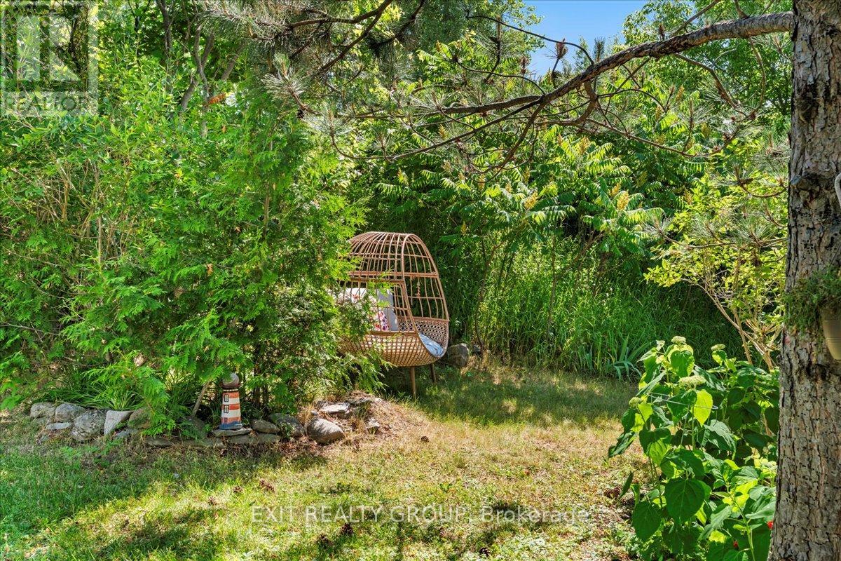 Photo 26 of 358 Riverside Parkway, Quinte West ON