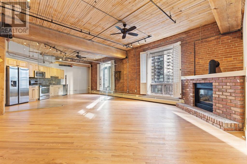 Single Family House Loft for Sale in    Avenue SW Beltline Calgary 