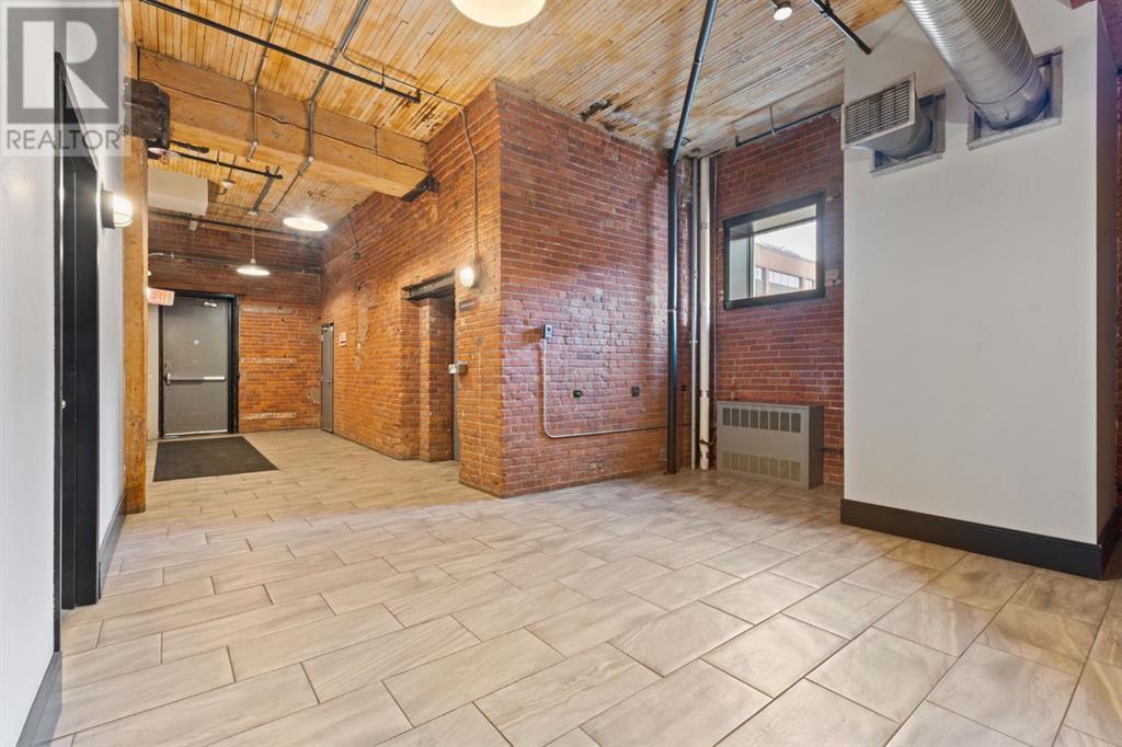 Single Family House Loft for Sale in    Avenue SW Beltline Calgary 