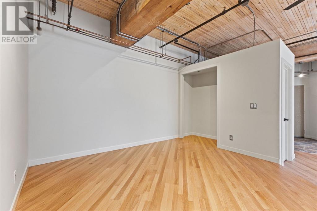 Single Family House Loft for Sale in    Avenue SW Beltline Calgary 