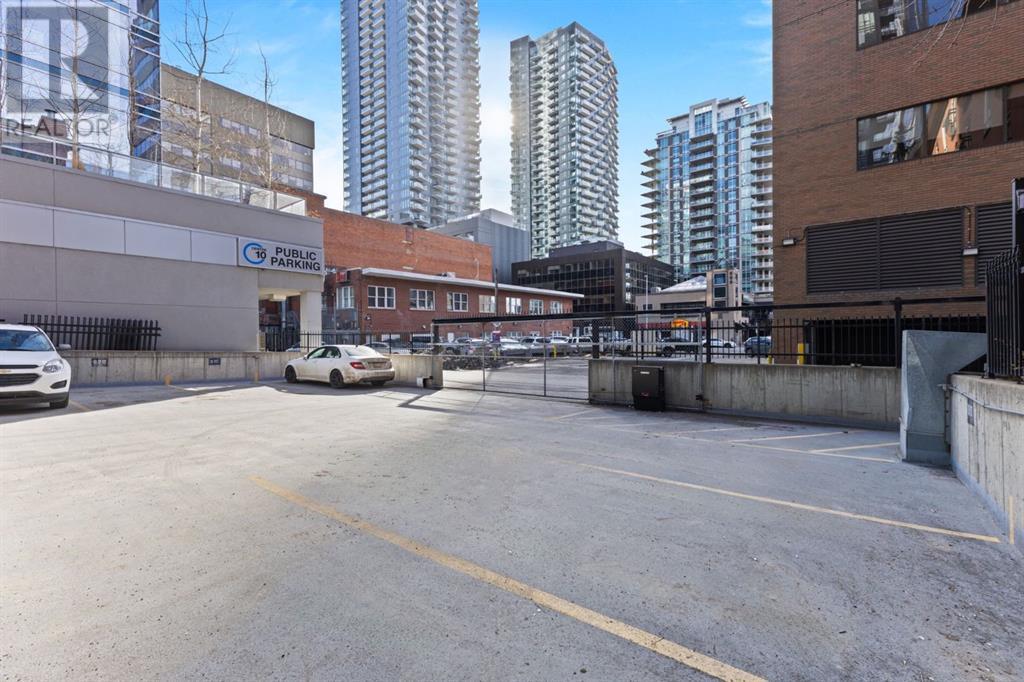 Single Family House Loft for Sale in    Avenue SW Beltline Calgary 