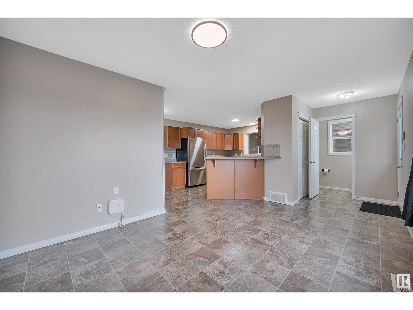 Photo 24 of 4611 160 Av Nw, Edmonton AB