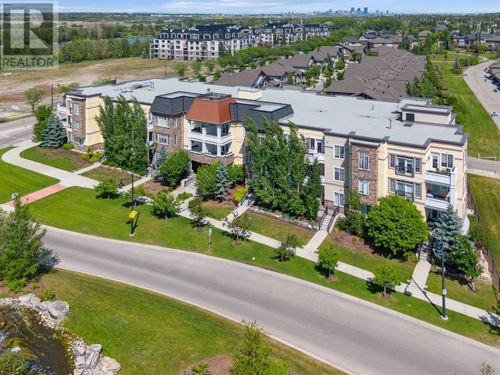 Single Family House for Sale in   Quarry Gate SE Douglasdale/Glen Calgary 
