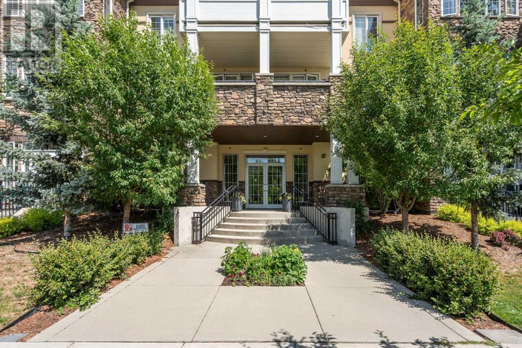 Single Family House for Sale in   Quarry Gate SE Douglasdale/Glen Calgary 